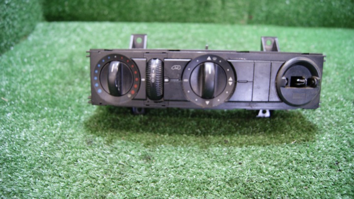Pannello controllo BOCCHETTE MERCEDES SPRINTER 906 5HB009011-00 A9068300185KZ