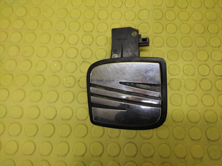 SEAT IBIZA III maniglia del cofano 6L6827573B