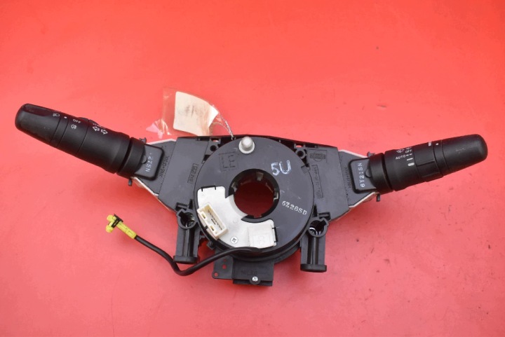 steering wheel levers and controls PAJAK NISSAN TIIDA C11 sedan 04-08
