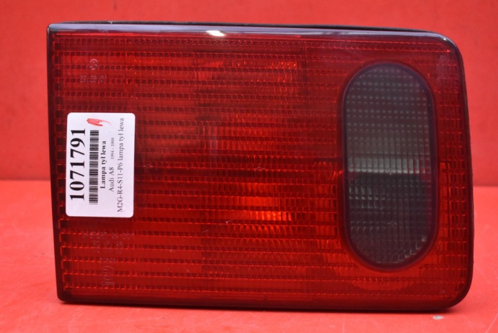 Licht links heck hinten 4D0945093 AUDI A8 D2 Sedan 94-99