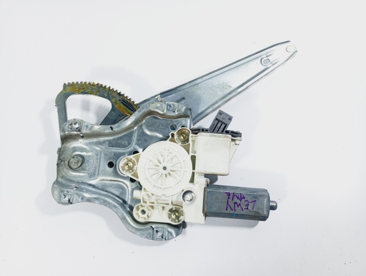 mechanism lifting windows left rear part OE 0130822032 TOYOTA Avensis T25 03-08