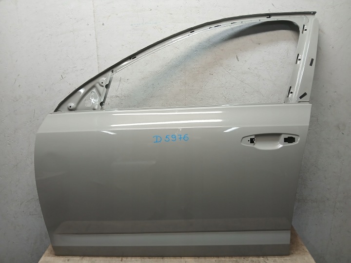 portière avant sinistre SKODA OCTAVIA III 3 5E 14