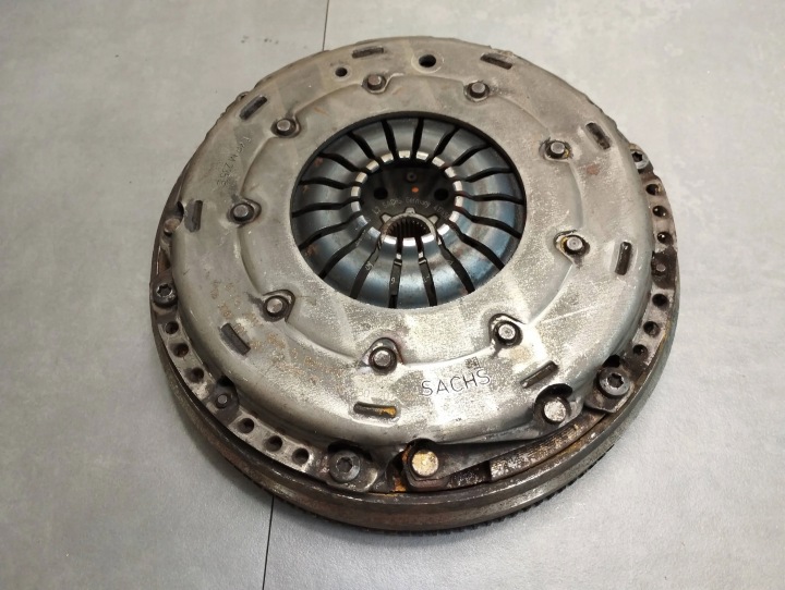 Peugeot 508 1.6 THP Kupplung Druckplatte DWUMAS 9685772180