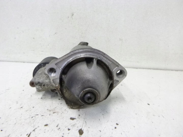 starter Volkswagen Passat B5 FL 1.6 2003r 06B911023