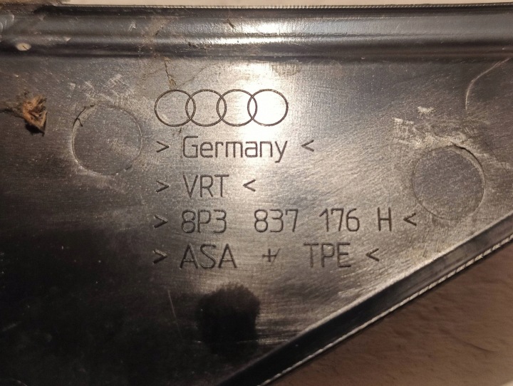 Boîtier de rétroviseur Audi A3 8P 8P3837176H droit avant 9