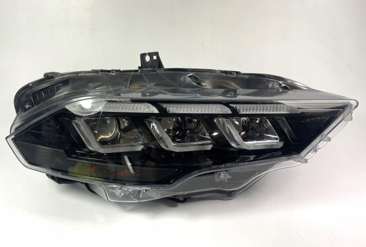 Ford Mustang 2018-23 reflektor Licht rechts vorne AUTO ADDICT