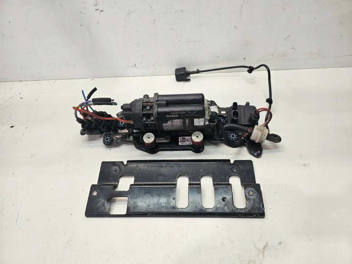 KOMPRESOR rugózás PNEUMATYKI+tartó AUDI Q5 FY 80A616005E