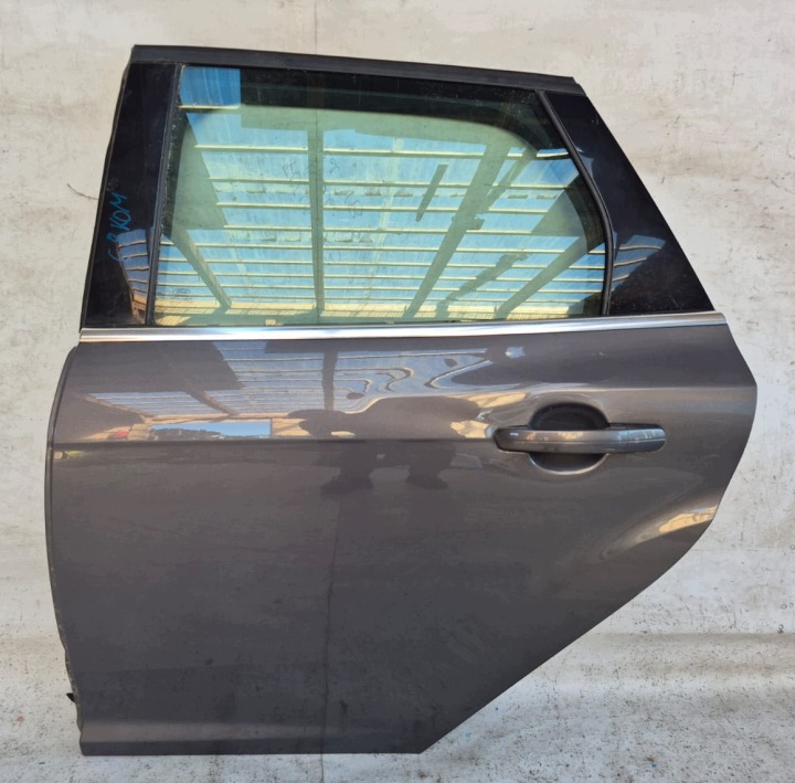 FORD FOCUS MK3 KOMBI 10- Portière Gauche Arrière Arrière LAK.VB