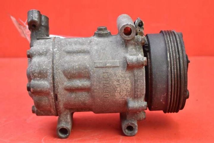 compressor pump of the air conditioning 8200840770A RENAULT THALIA 2 II 1.2 16V 75 KM