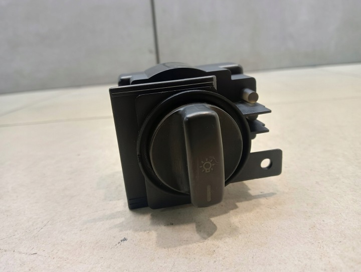 Interrupteur Lumières MERCEDES W169 2.0 1695452804