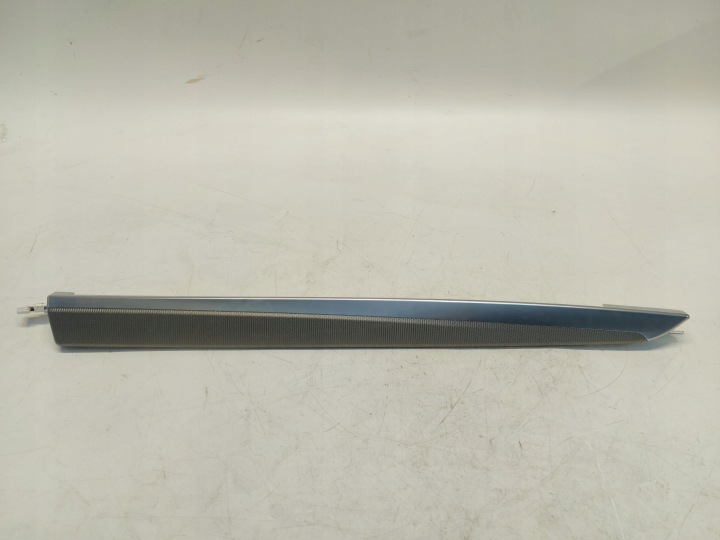 BMW F10 M5 M6 lišta dekor dveře pravý záď zadní 8051329