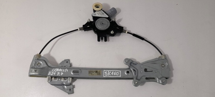 Toyota Corolla E21 window regulator front right 8570102090 (SK160)