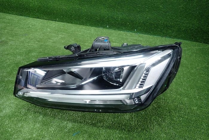 AUDI Q3 FULL LED LIFT 17- reflektor links Licht links für osprzet szklo