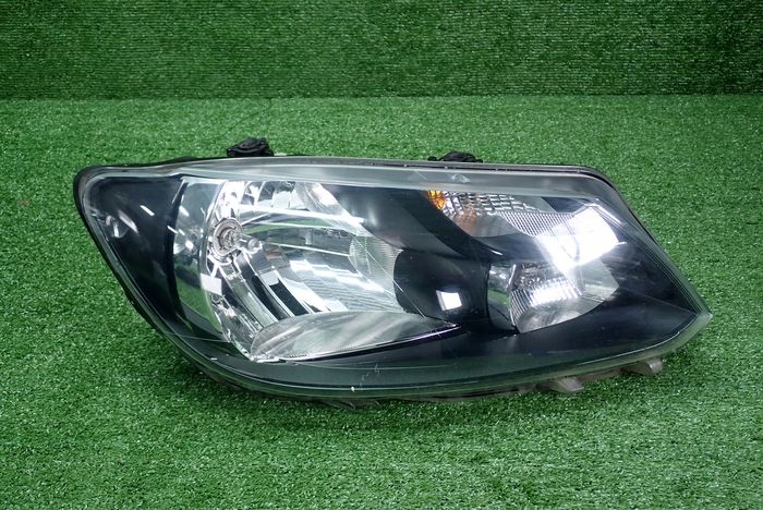 VW CADDY 10-15 reflektor rechts Licht rechts