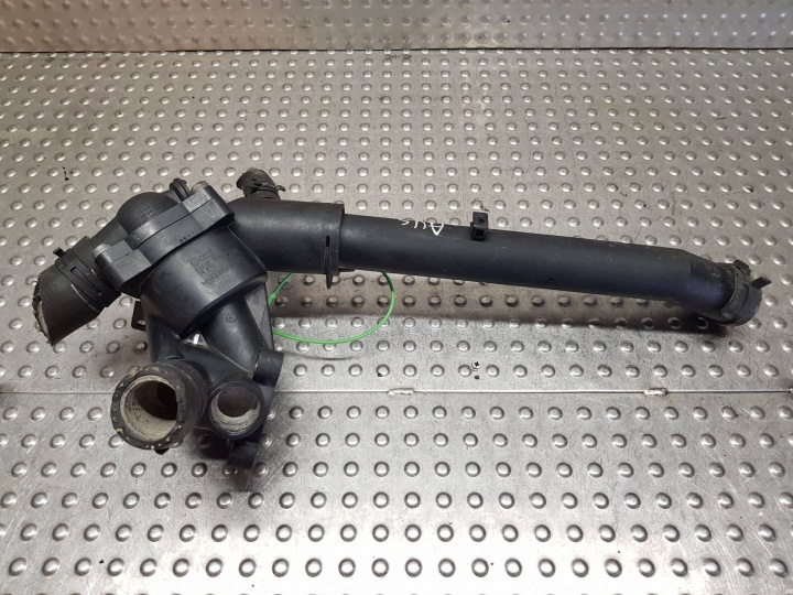 scatola termostato 032121111BN 032121065D VW POLO III 6N AROSA LUPO 1.0 MPI