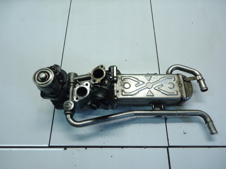 VW GOLF VI SKODA RAPID 1.6TDI CAY radiator of the gas 03L131512AN 0280751012