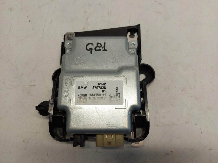 BMW G21 G20 Kombi 330e modul Bedienteil ladowania akumulatora 8707828