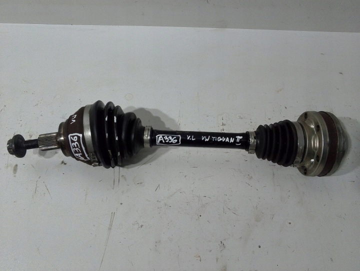 Volkswagen Tiguan 5NA 2,0 TDI Passat B8 poloos levá 3Q0407271N (A336)