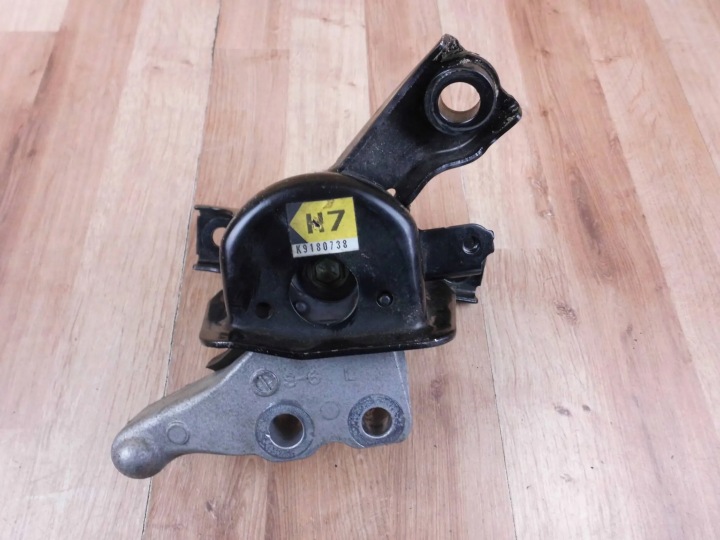 Lexus NX NX300H support holder engine mount right