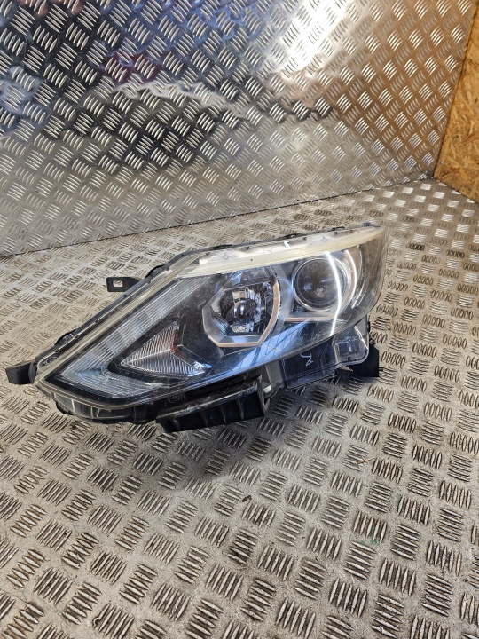 NISSAN QASHQAI II J11 Feux phare Gauche Avant Gauche Avant REFLEKTOR Lentille UK