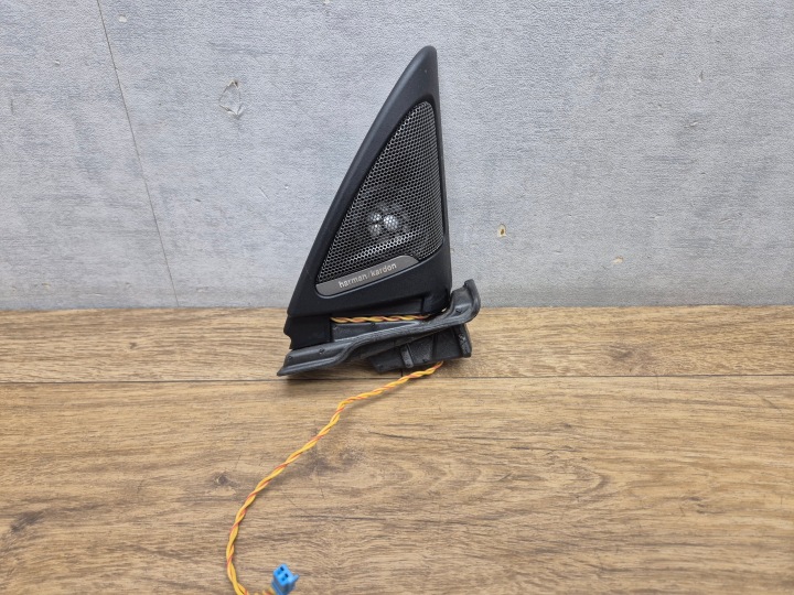 BMW 4 F32 F33 F36 desni zvučnik vrata TROJKAT TWEETER HARMAN KARDON 9226357