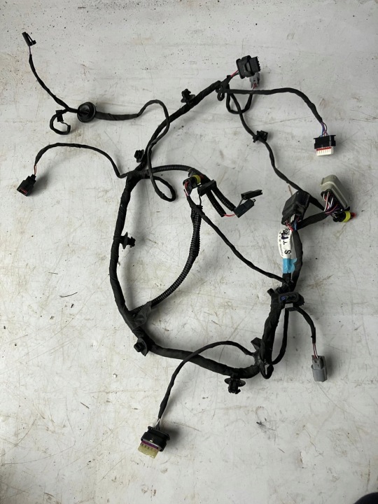instalacija veznog lima prednjeg RADAR TESLA MODEL S 2035338-00