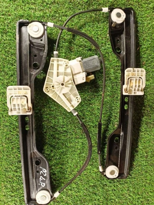 Mécanisme essuie glaces Électrique Avant Gauche Bouche buse Dodge Journey facelift 2011