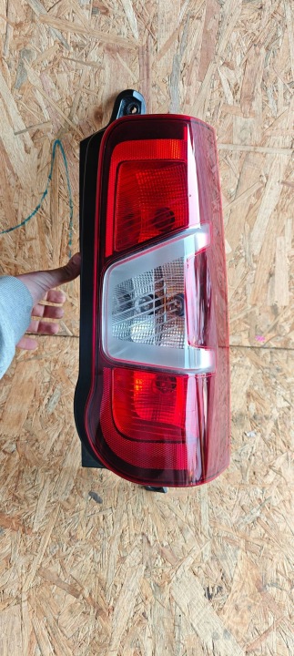 light rear rear part side right Citroen Berlingo 9820554880