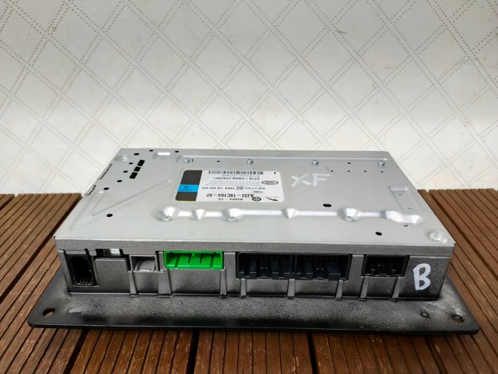 JAGUAR XF X250 LIFT 11-15 amplifier RADIA BJ32-19C164-AF OE