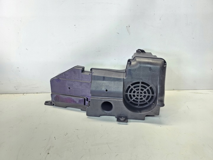 Gehäuse TUBY subwoofer bassbox türlautsprecher AUDI A6 C7 AVANT 4G9035381A