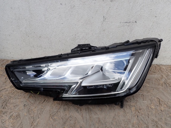 Licht links REFLEKTOR links FULL LED AUDI A4 B9 8W 15- MATRIX 8W0941035 108