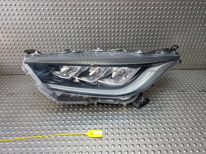light front left FULL LED TOYOTA YARIS IV 20- EU
