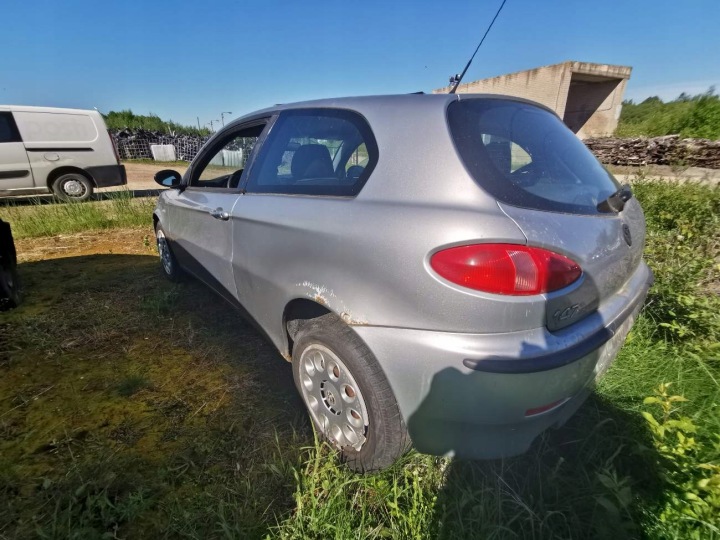 Alfa-Romeo 147 Hadice posilovače řízení 2000 1.6L 9