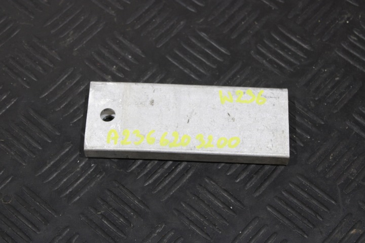 stütze halter träger A2366203200 MERCEDES-BENZ CLE 236 W236