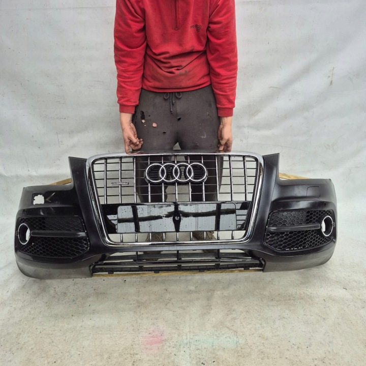 AUDI Q5 and 1 8R S-LINE 08-12 bumper front front washer PDC