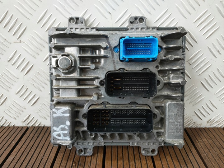 OPEL ASTRA J LIFT 12-15 1.6 CDTI Computer Bedienteil DES MOTORS 55484738 OE