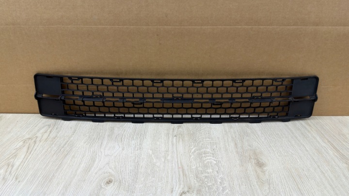 KIA PICANTO 04-07 ROK Lüftungsgitter der Stoßstange mitte 86512-07000 K106/19Q K39/H2