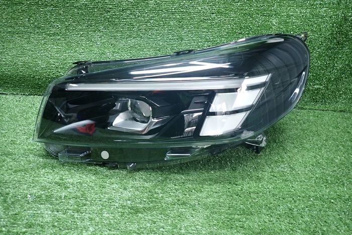 OPEL VIVARO C ZAFIRA D FULL LED LIFT 24- reflektor links Licht links