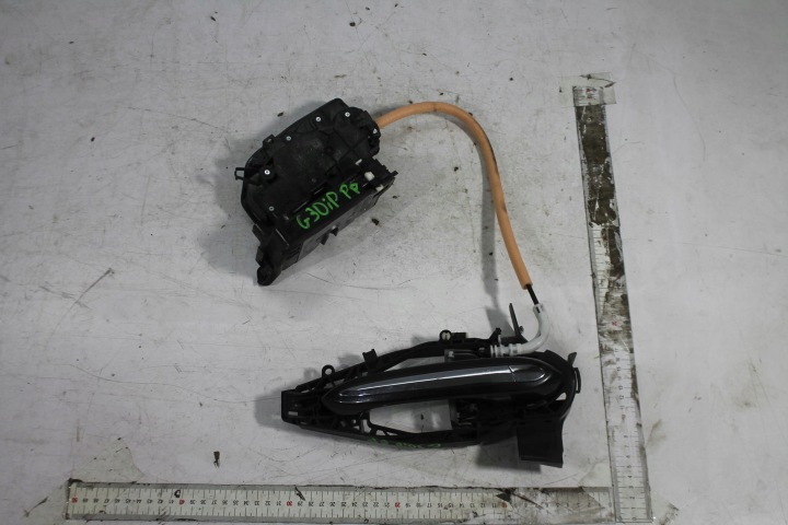 Poignée de la Serrure Droite Avant 7401204 BMW G30 G31 17