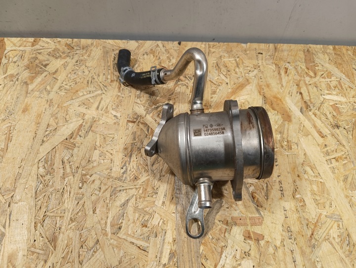 Radiatore gas scarico usato RENAULT 147359823r