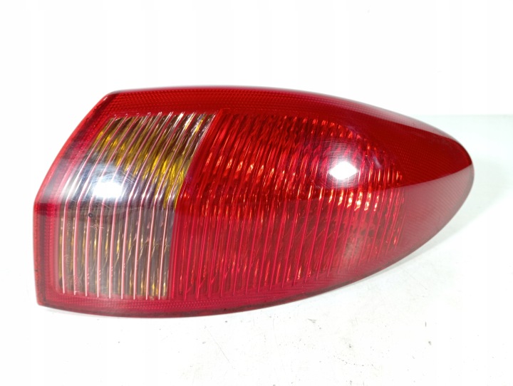 Alfa Romeo 147 T. SPARK 00-10 Feux phare Droit Arrière Arrière OE 46556347