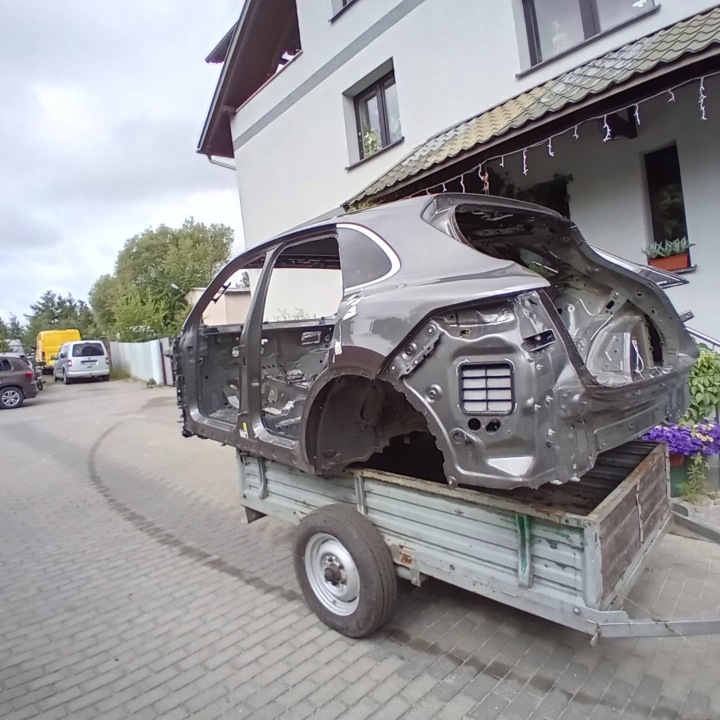 IDEALNA čtvrtka záď levá blatník PORSCHE CAYENNE 9Y 1