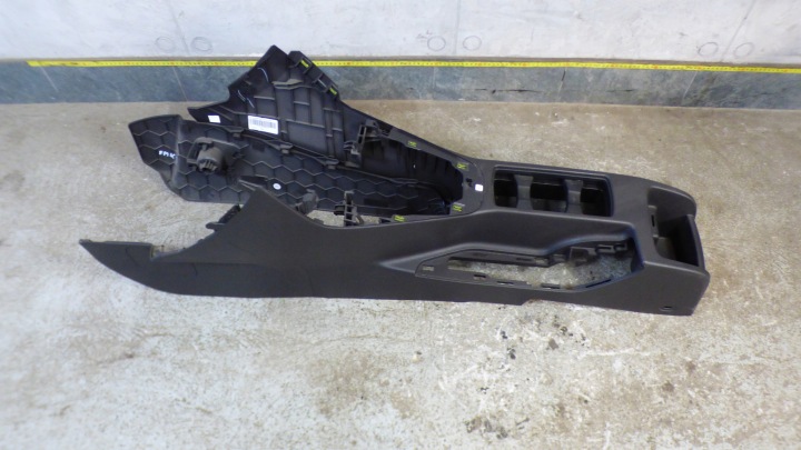 tunel srednji st.BDB EUROPA F1EB-A045M62-AF FOCUS MK3 LIFT