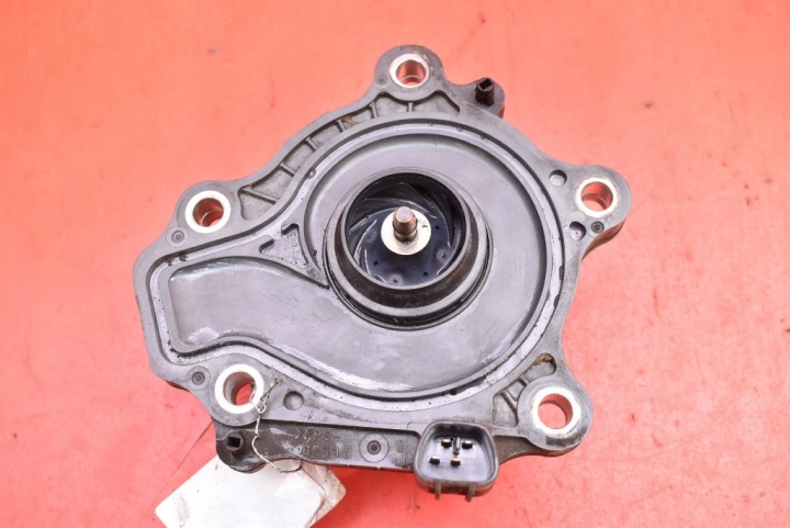 Pumpe Pumpe des Umlaufs des Wassers TOYOTA C-HR 1 und 1.8 HYBRID 98 KM 16-20