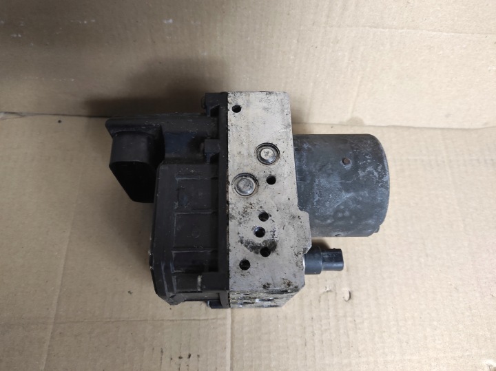 AUDI A4 B6 servo bubanj ABS ESP 0265950011