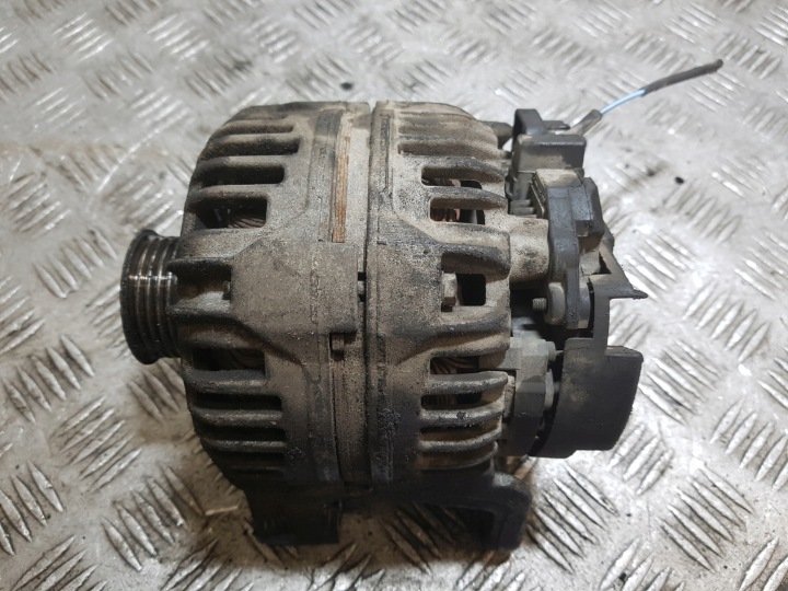 Alternateur OPEL ASTRA G 2.0 D BOSCH 0124415005