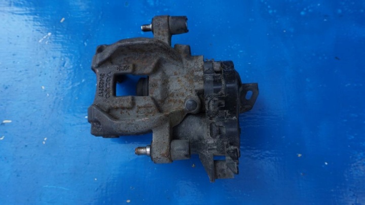 VOLVO S90 V90 - Destra posteriore PINZA FRENO freno 31423717