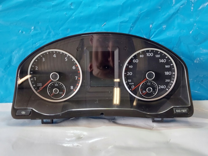 quadro strumenti TACHIMETRO contagiri OROLOGIO VW TIGUAN 1.4 TSI 2010r 5N0920872