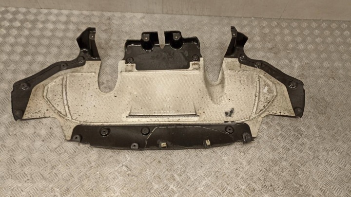 BMW G30 G31 copertura GREMBIALINA Protezione Sottoscocca Paraurti posteriore 7404729
