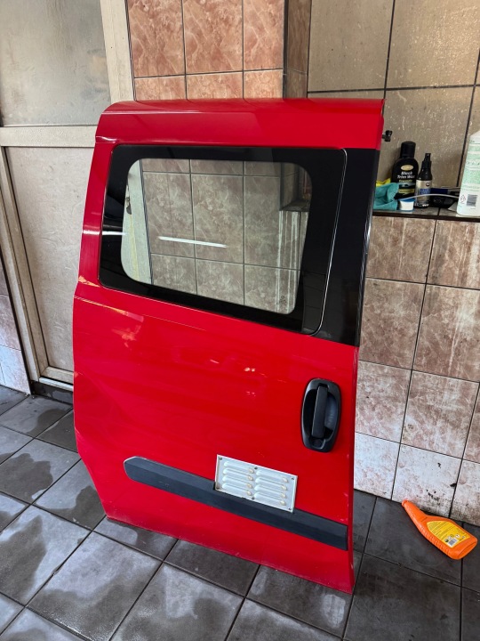 door sliding SUWANE right FIAT DOBLO II LIFT LAK: 168 (14-22)